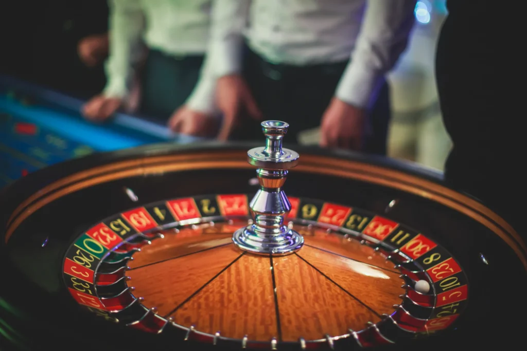 Histoire et règles de la roulette dans les casinos en ligne