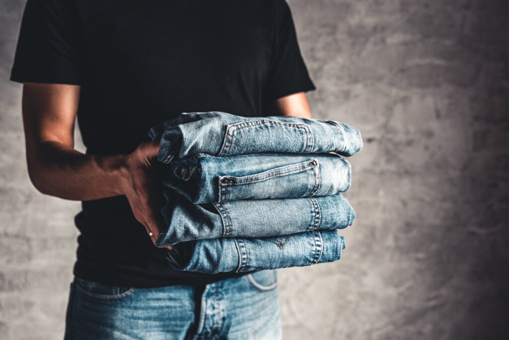 Pourquoi les jeans baggy sont-ils redevenus populaires ?
