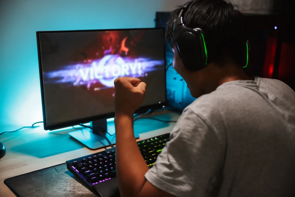 Quels sont les accessoires essentiels pour les jeux en ligne ?