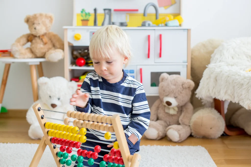 Quels sont les avantages d’une crèche à itinérance ludique pour votre enfant ?