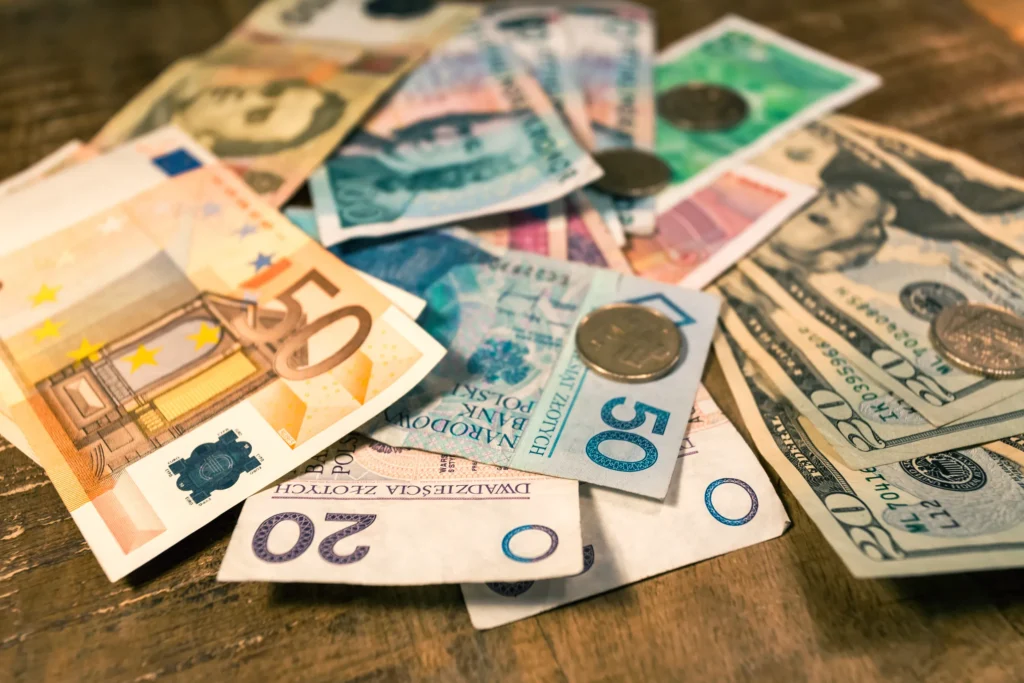 Comment choisir le meilleur convertisseur de devises pour vos besoins ?
