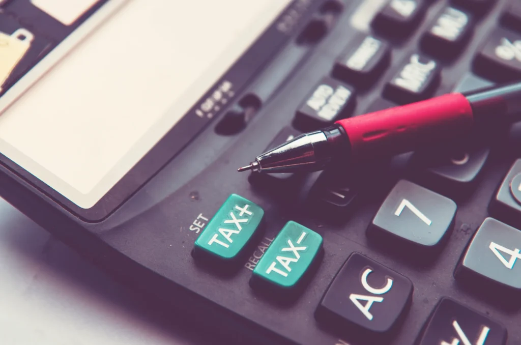 Comment réduire la pression fiscale de son patrimoine en 2024 ?