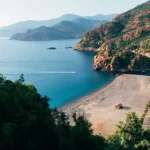 Voyage en Corse, vue de la côte