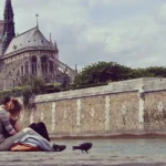 couple amoureux à Paris