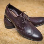 Paire de chaussures de bureau