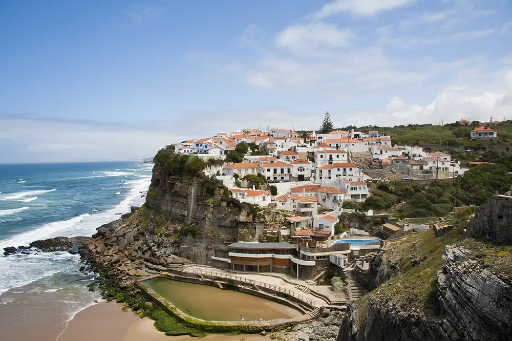 Vue aérienne de Azenhas do mar, Portugal