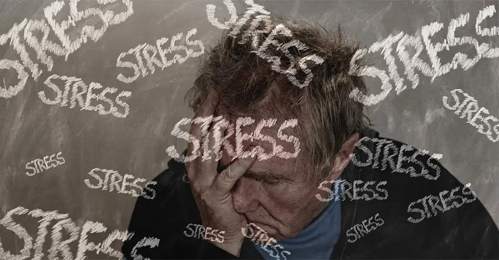 Comment gérer le stress. Homme stressé