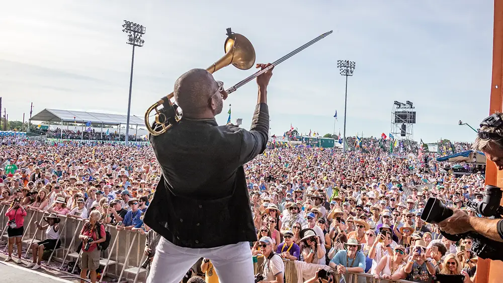 Tromboniste jouant au festival de jazz de la Nouvelle Orléans