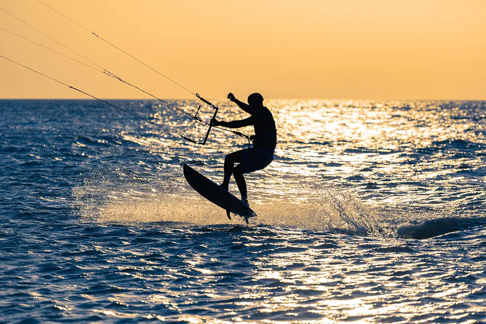 Sky surf, un des nombreux sports de glisse que l'on peut pratiquer en Croatie