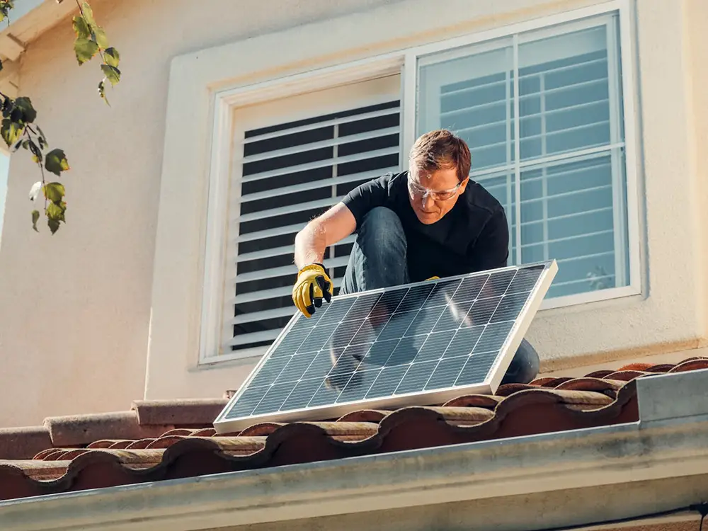 rénovation énergétique, installation panneaux solaires