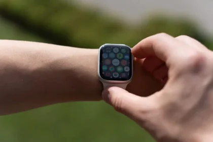 Appli de santé montre connectée et chiffres