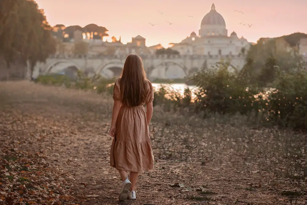 Promenade à Rome avec vue sur la cathédrale