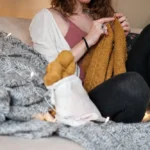 le tricot: un passe temps apaisant