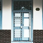 sécurité de la maison pendant les absences