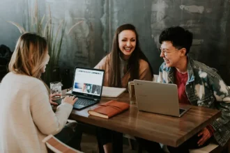 vie adulte : assurance habituation, impôts, mutuelle