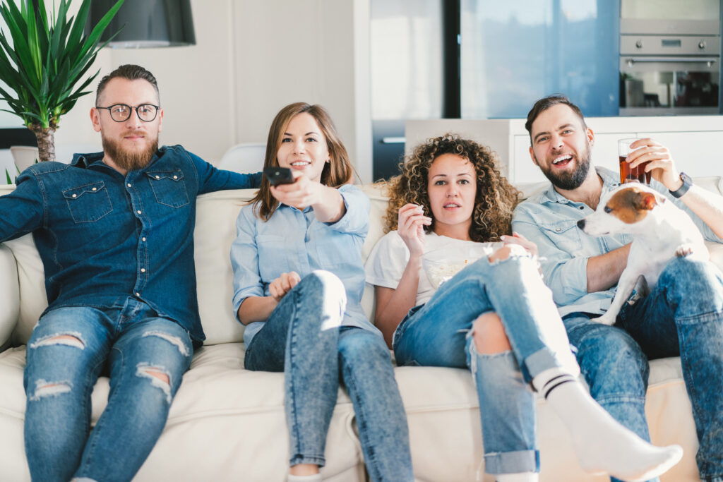 Comment réussir une soirée ciné chez soi ?