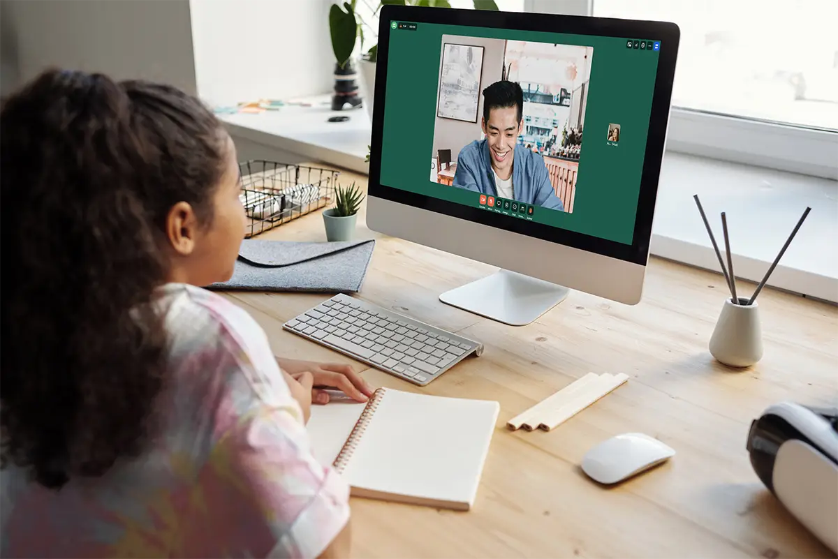 Cours particulier d'anglais en ligne avec visioconférence