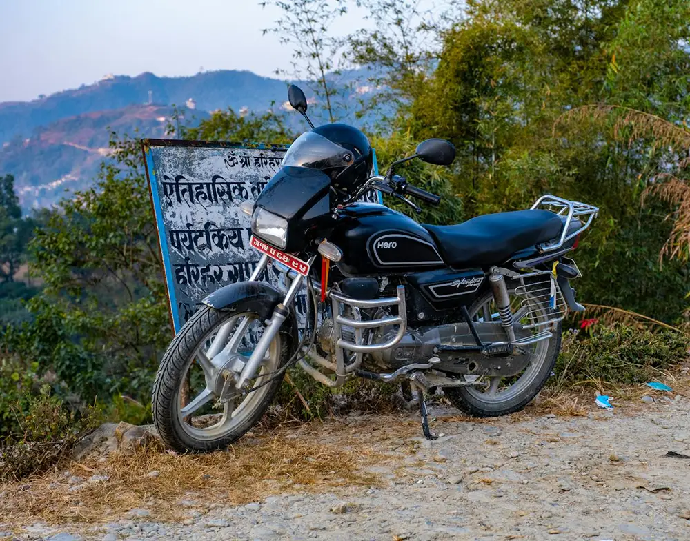 moto route du Népal