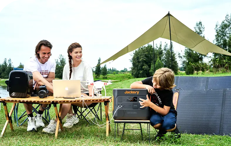Camping avec le Jackery 2000 v2