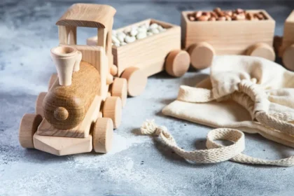 jouets en bois pour l'éveil des enfants