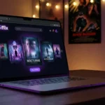 Ordinateur portable allumé avec le site Moiflix ouvert dans le navigateur