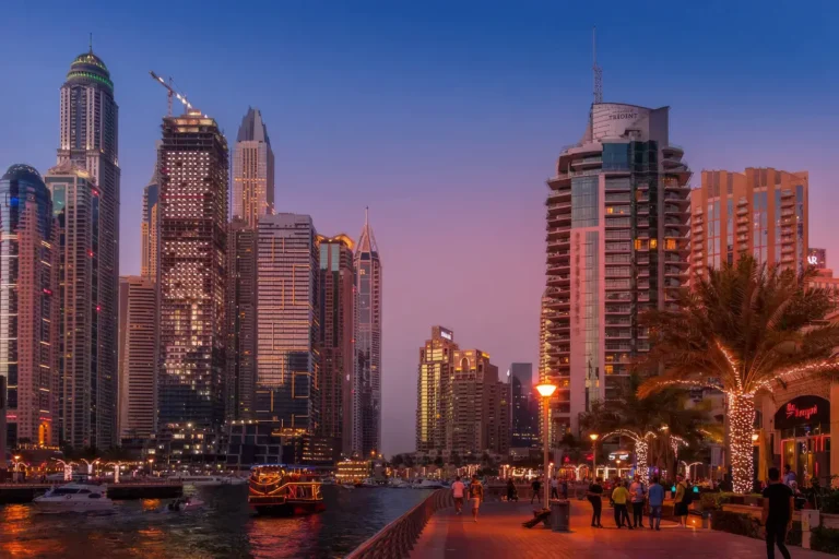 immobilier à Dubaï, vue au crépuscule
