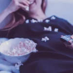 soirée tv popcorn streaming avec Yarkam