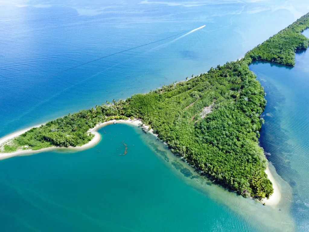 Plage los haitises